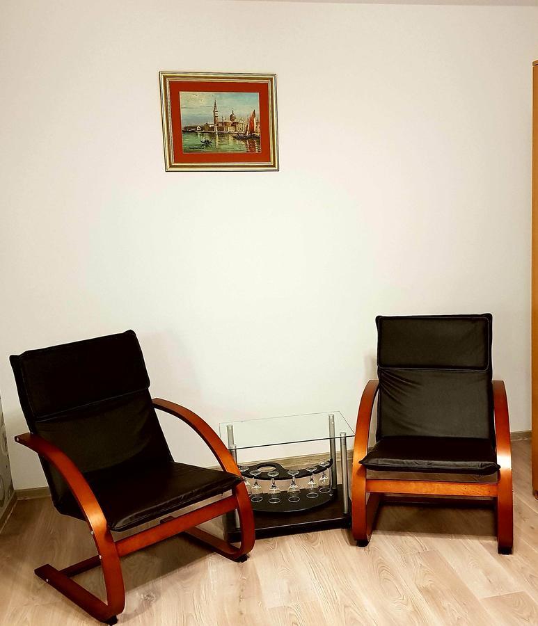 Apartament Confort Piatra Neamţ Esterno foto